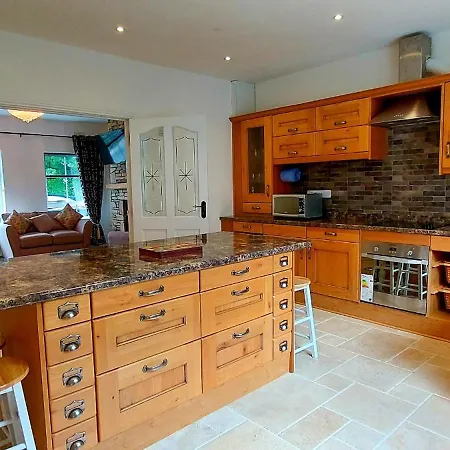 Wild Atlantic Way - Haven - Sleeps 10 Holiday home