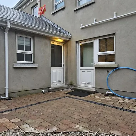 Wild Atlantic Way - Haven - Sleeps 10 * 巴利香农