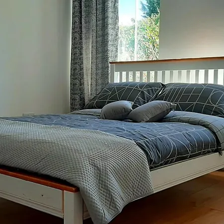 Wild Atlantic Way - Haven - Sleeps 10 *
